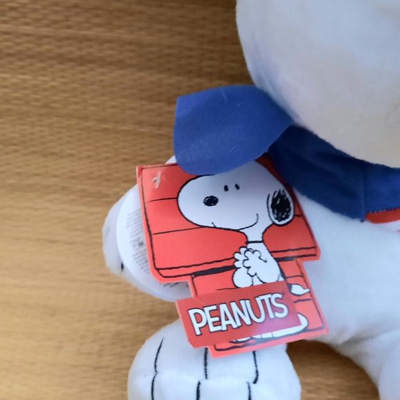 Peanuts- Snoopy- I Love America Animated Plush, DanDee- NEW w/Tags - Picture 2 of 12